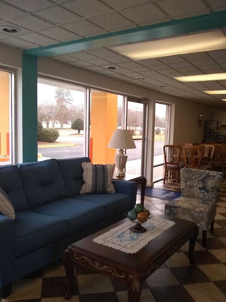 Howard Johnson By Wyndham Virginia Beach Exteriér fotografie
